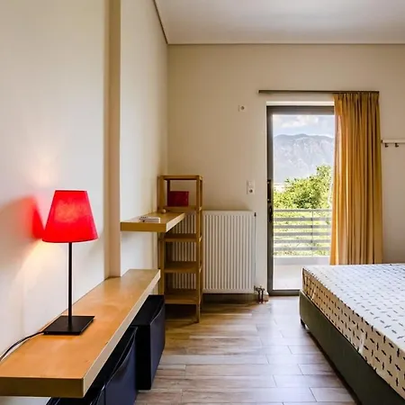 Ferienhaus Kalamata's Spacious Getaway-taygetos Amazing View *