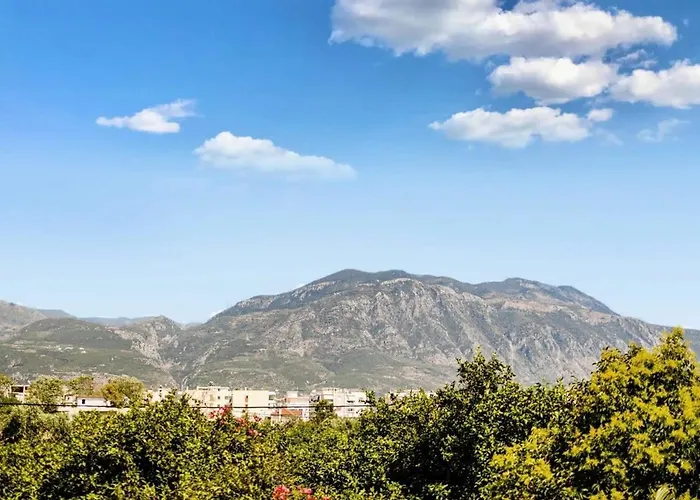 Casa de Férias Kalamata's Spacious Getaway-taygetos Amazing View