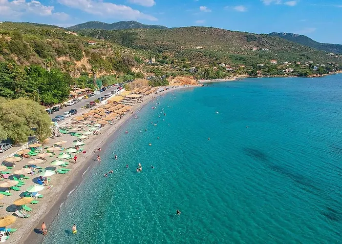 Kalamata's Spacious Getaway-taygetos Amazing View Casa de Férias *